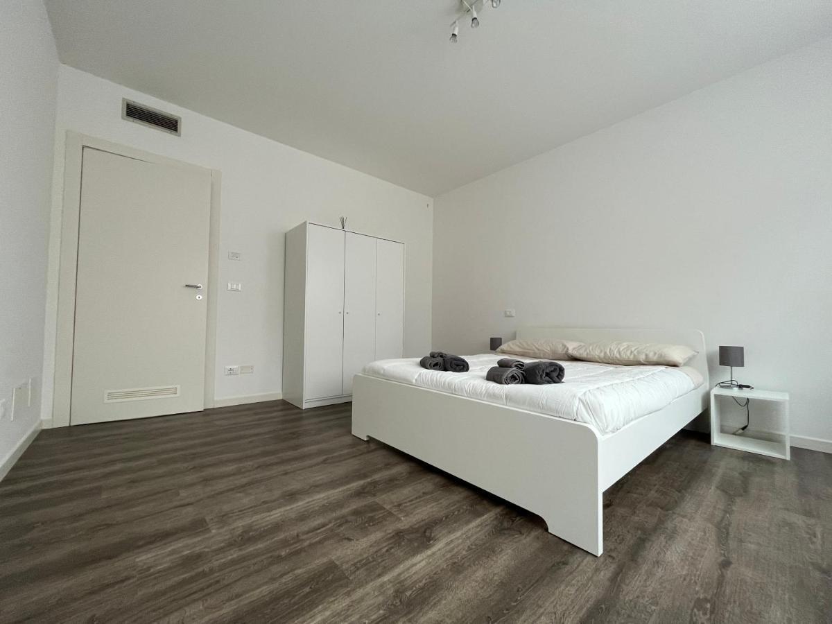 Modern Apartment - Centro Падуя Екстер'єр фото